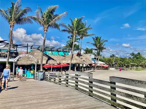 1052 W Truman Street Nokomis FL 34275