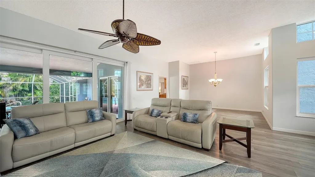 4391 Maplewood Lane Sarasota FL 34238