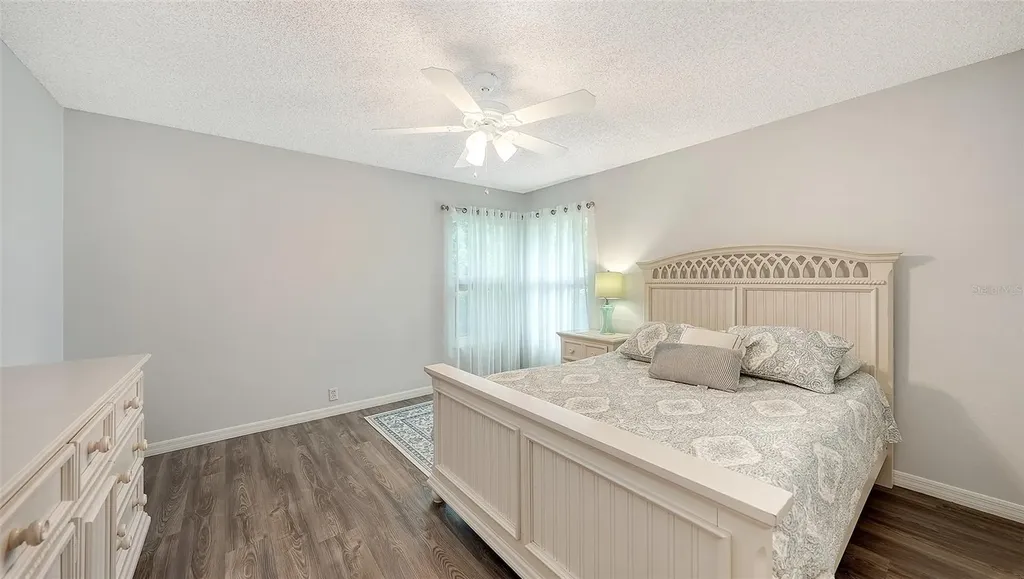 4391 Maplewood Lane Sarasota FL 34238