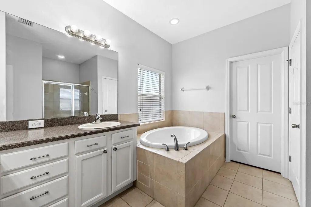 6751 Boulder Run Loop Wesley Chapel FL 33545