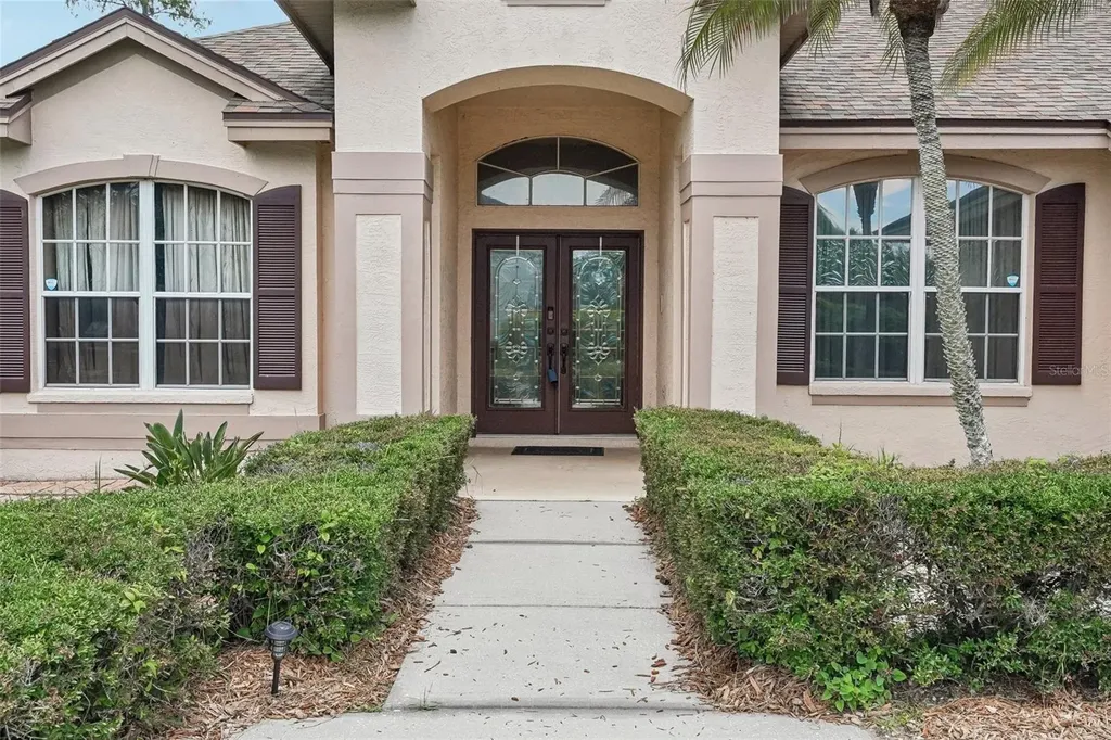 1008 Robinwood Drive Oldsmar FL 34677