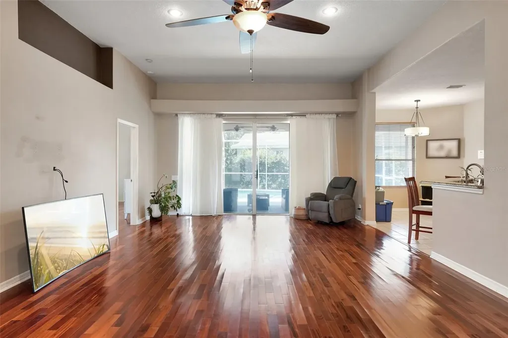 1008 Robinwood Drive Oldsmar FL 34677