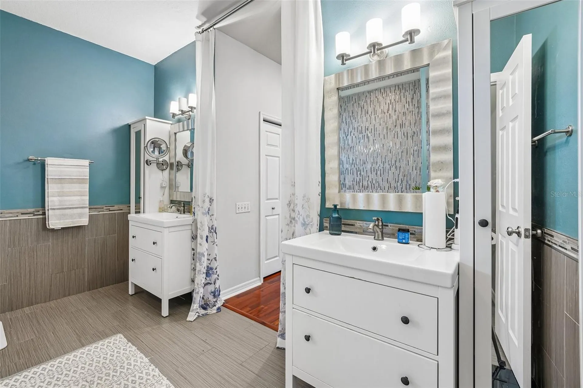 1008 Robinwood Drive Oldsmar FL 34677