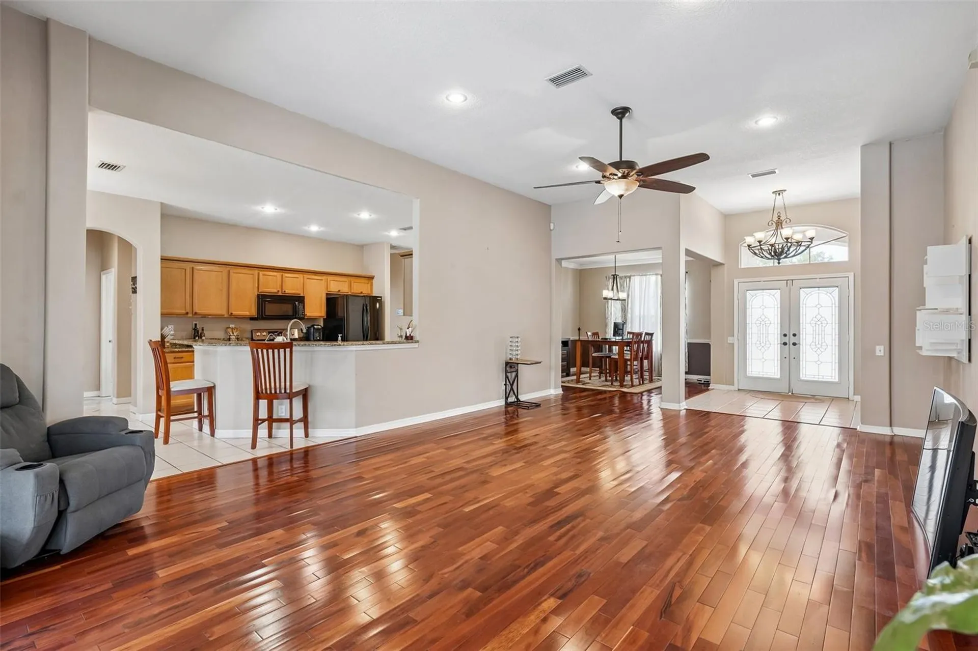 1008 Robinwood Drive Oldsmar FL 34677