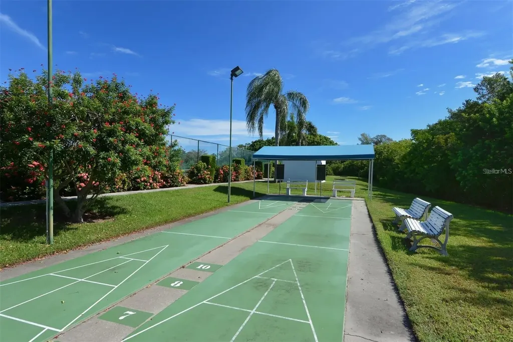923 Sandpiper Circle Bradenton FL 34209