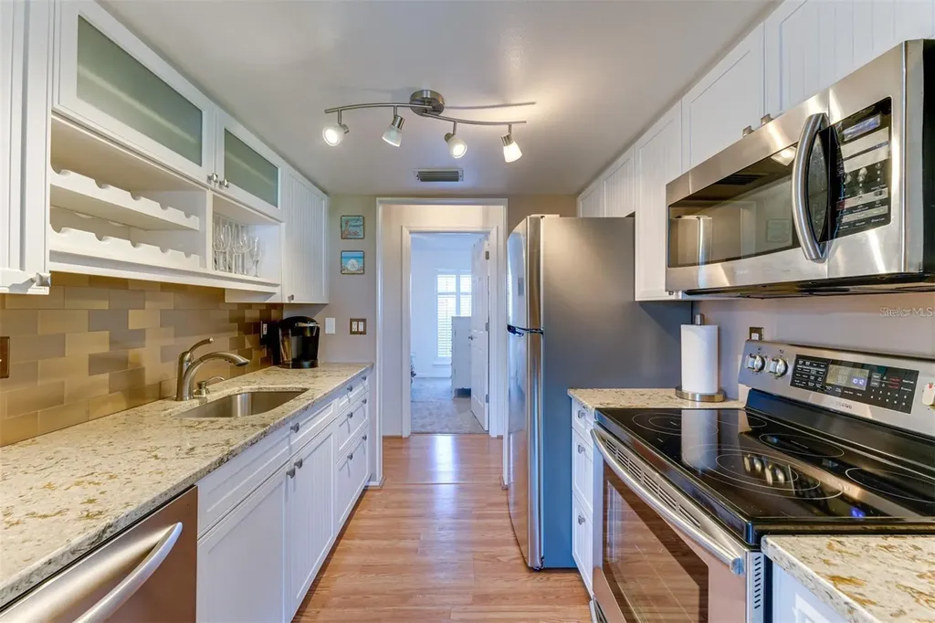 923 Sandpiper Circle Bradenton FL 34209