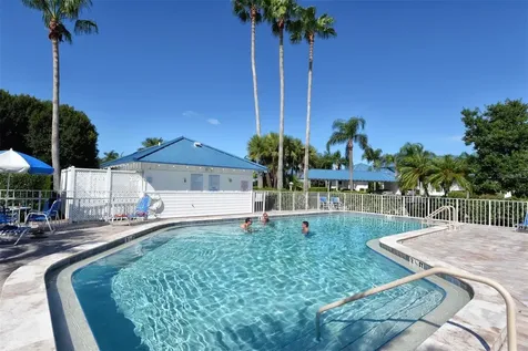 923 Sandpiper Circle Bradenton FL 34209