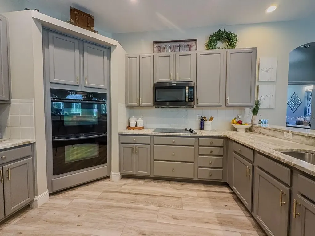 5852 Cachette De Riviera Court New Port Richey FL 34655