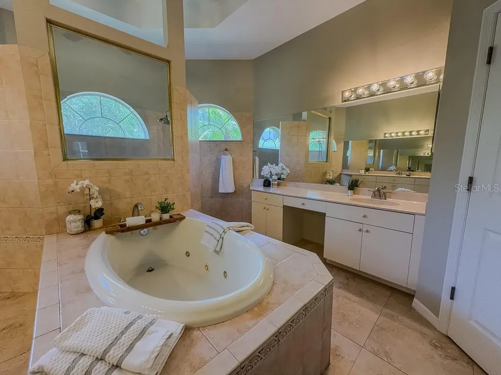 5852 Cachette De Riviera Court New Port Richey FL 34655
