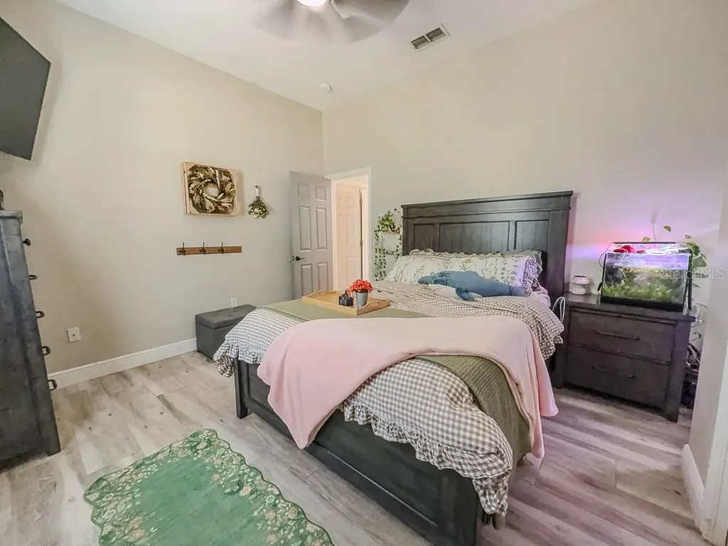 5852 Cachette De Riviera Court New Port Richey FL 34655