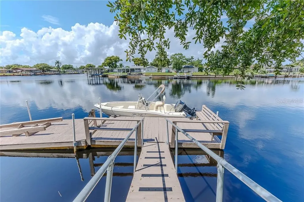 5852 Cachette De Riviera Court New Port Richey FL 34655