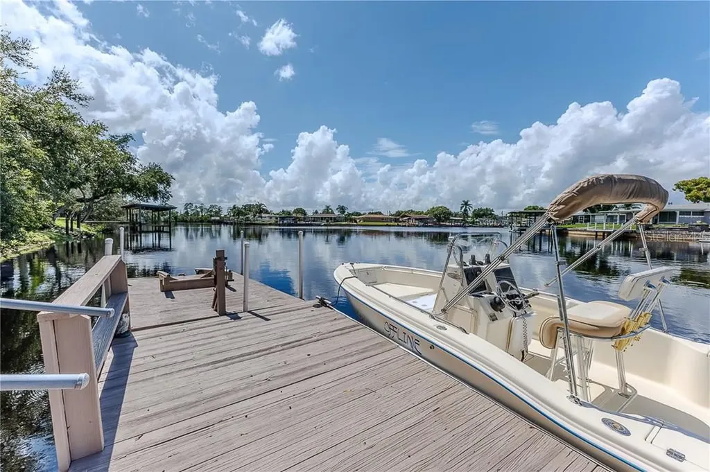 5852 Cachette De Riviera Court New Port Richey FL 34655