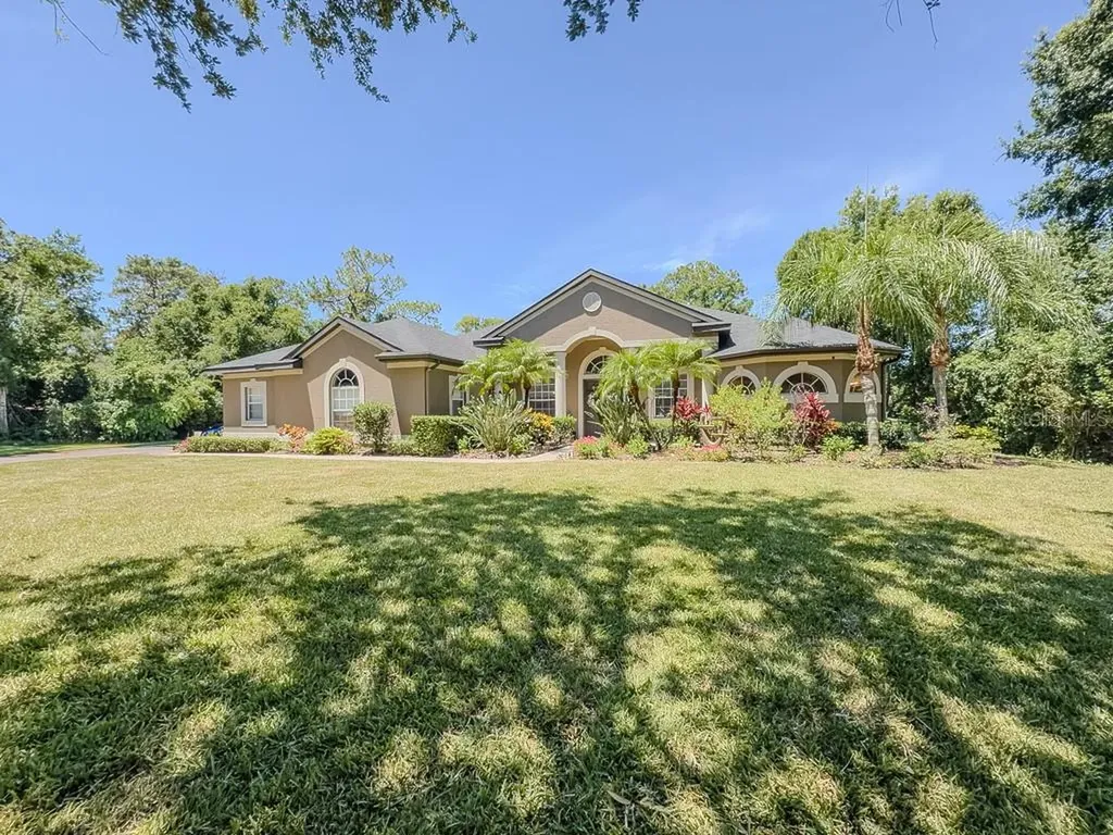 5852 Cachette De Riviera Court New Port Richey FL 34655