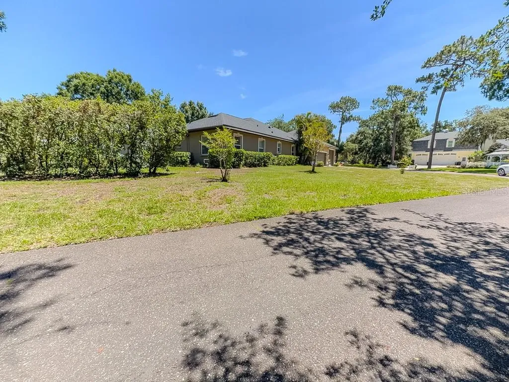 5852 Cachette De Riviera Court New Port Richey FL 34655