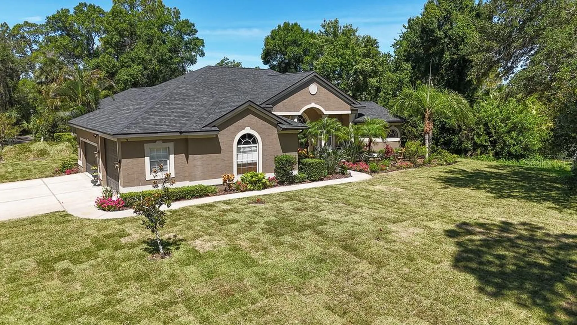 5852 Cachette De Riviera Court New Port Richey FL 34655