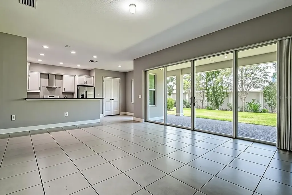 30932 Lindentree Drive Wesley Chapel FL 33543