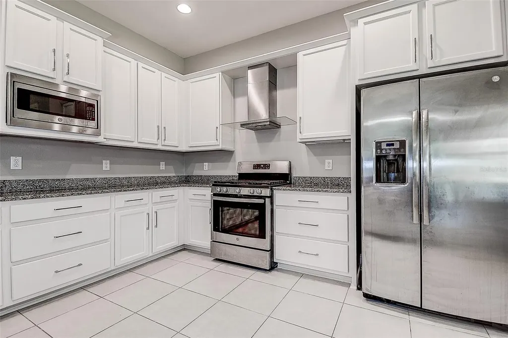 30932 Lindentree Drive Wesley Chapel FL 33543