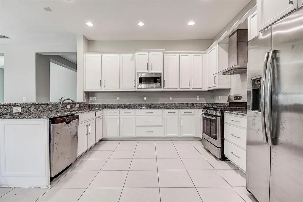 30932 Lindentree Drive Wesley Chapel FL 33543