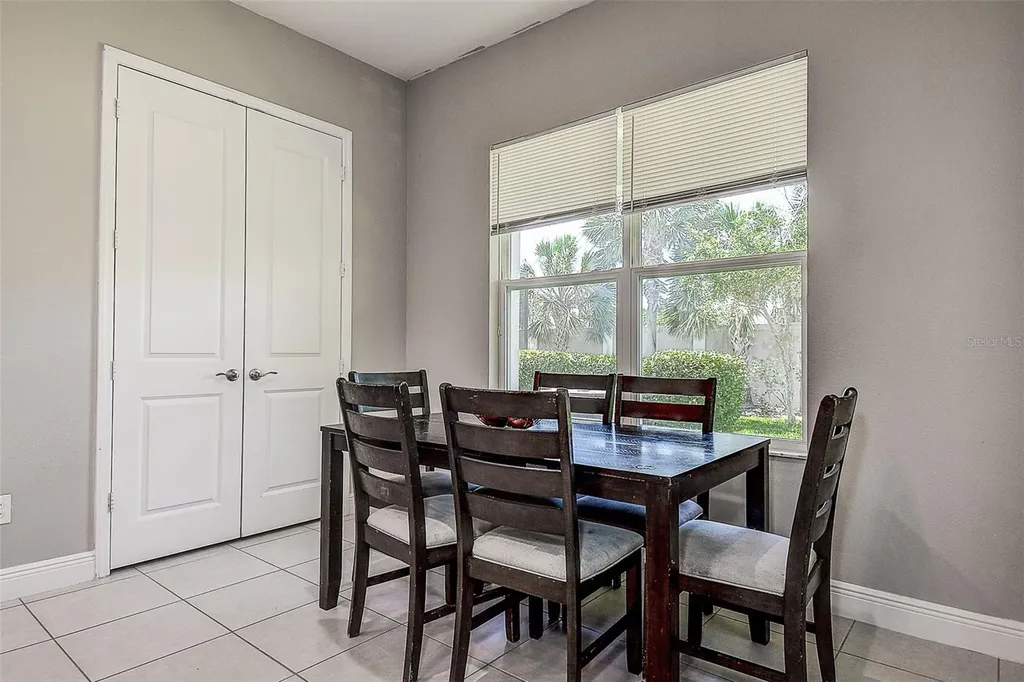 30932 Lindentree Drive Wesley Chapel FL 33543