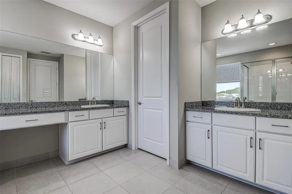 30932 Lindentree Drive Wesley Chapel FL 33543