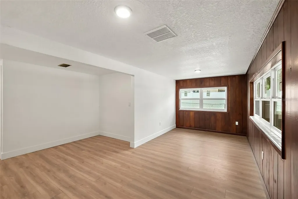 607 Wayne Avenue New Smyrna Beach FL 32168