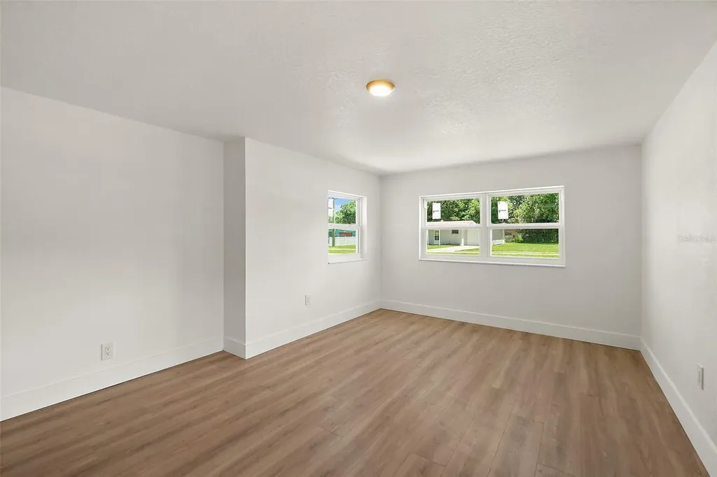607 Wayne Avenue New Smyrna Beach FL 32168