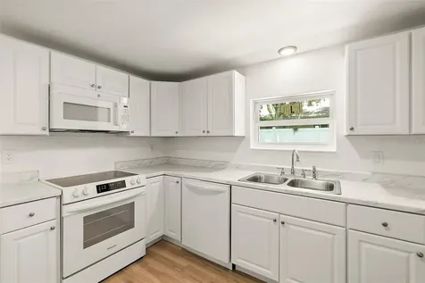 607 Wayne Avenue New Smyrna Beach FL 32168