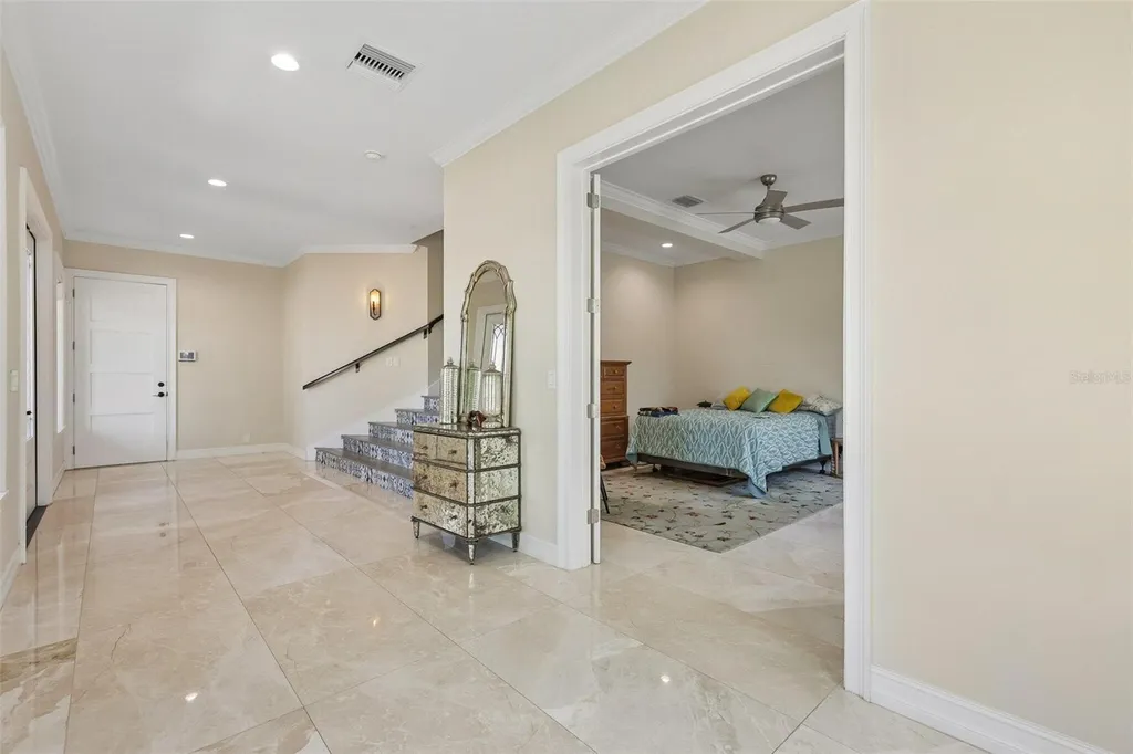 501 40th Avenue NE St Petersburg FL 33703