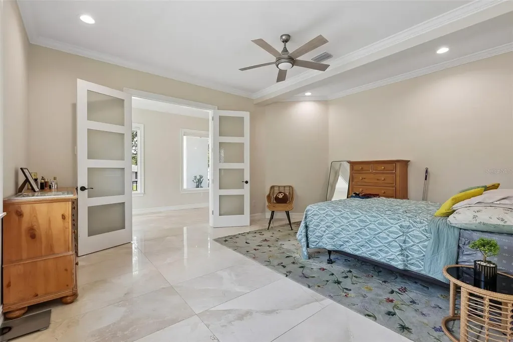 501 40th Avenue NE St Petersburg FL 33703