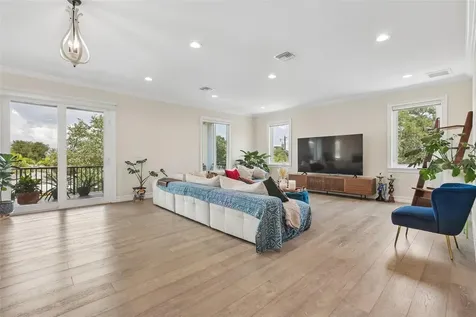 501 40th Avenue NE St Petersburg FL 33703
