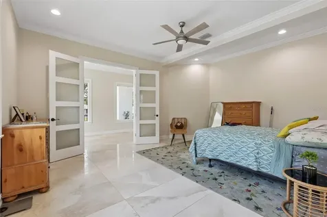 501 40th Avenue NE St Petersburg FL 33703
