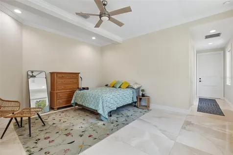 501 40th Avenue NE St Petersburg FL 33703