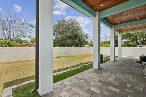 501 40th Avenue NE St Petersburg FL 33703
