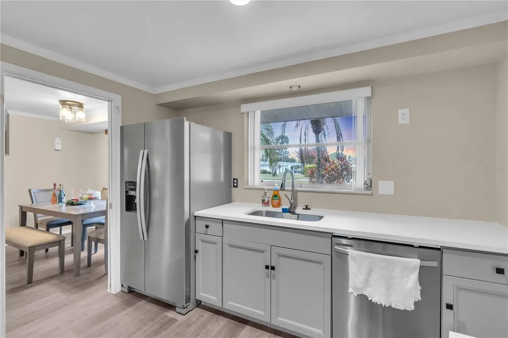 7420 Cass Circle Sarasota FL 34231