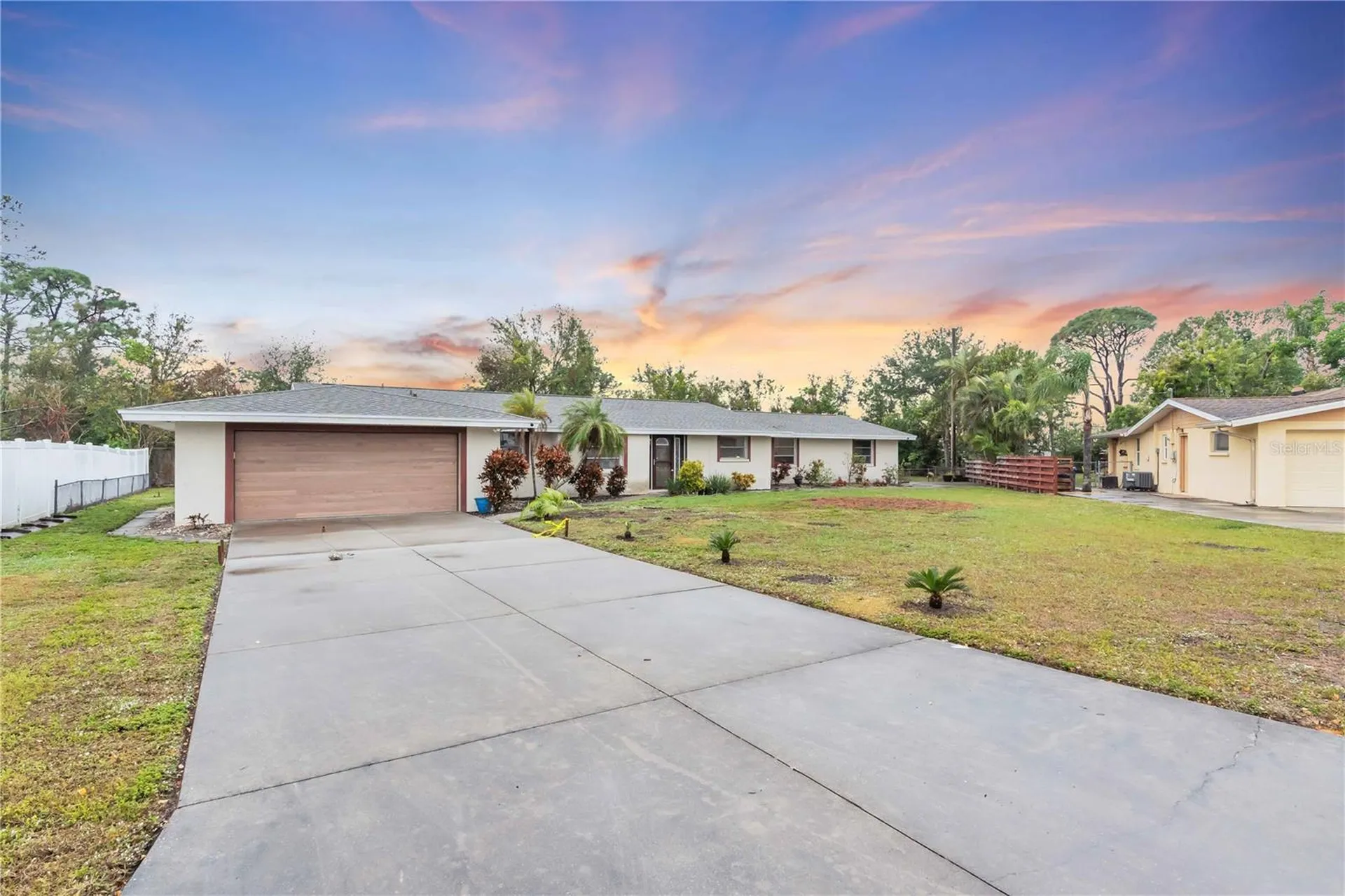 7420 Cass Circle Sarasota FL 34231