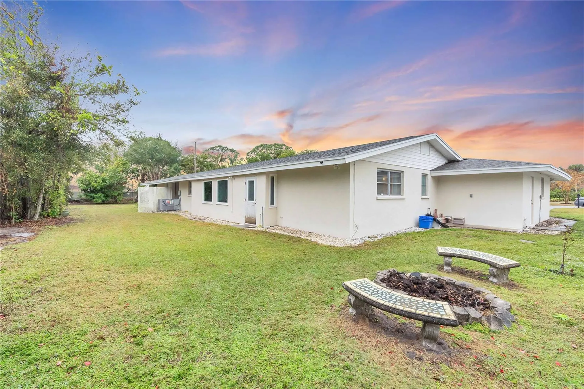 7420 Cass Circle Sarasota FL 34231