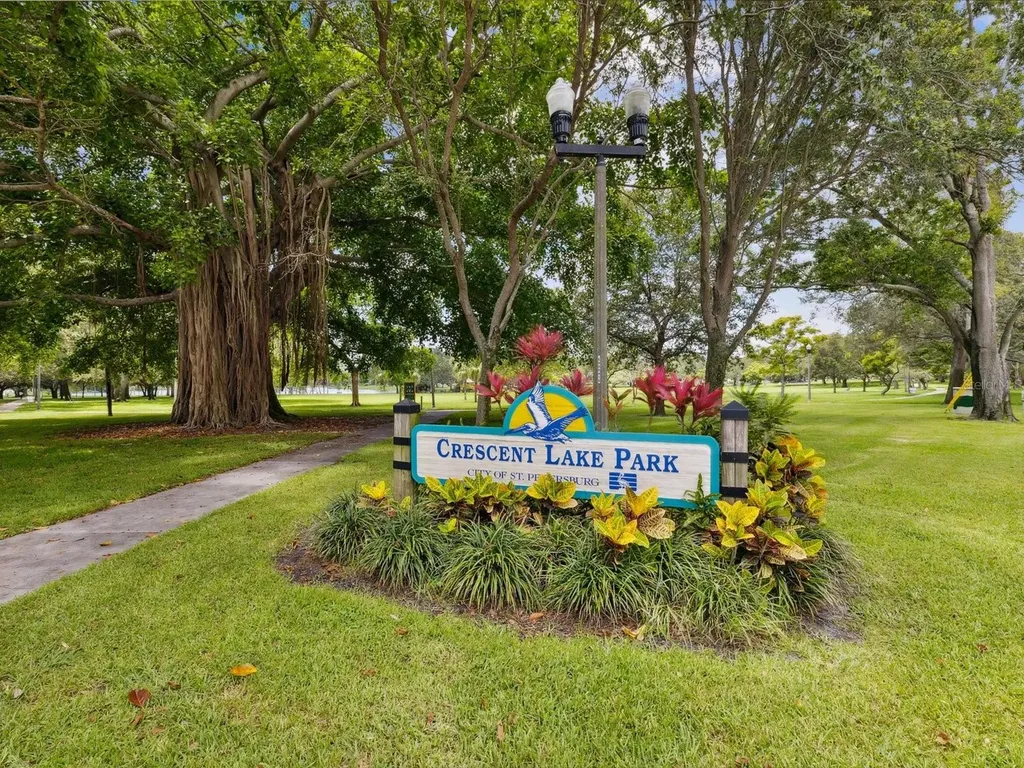 2044 Michigan Avenue NE St Petersburg FL 33703