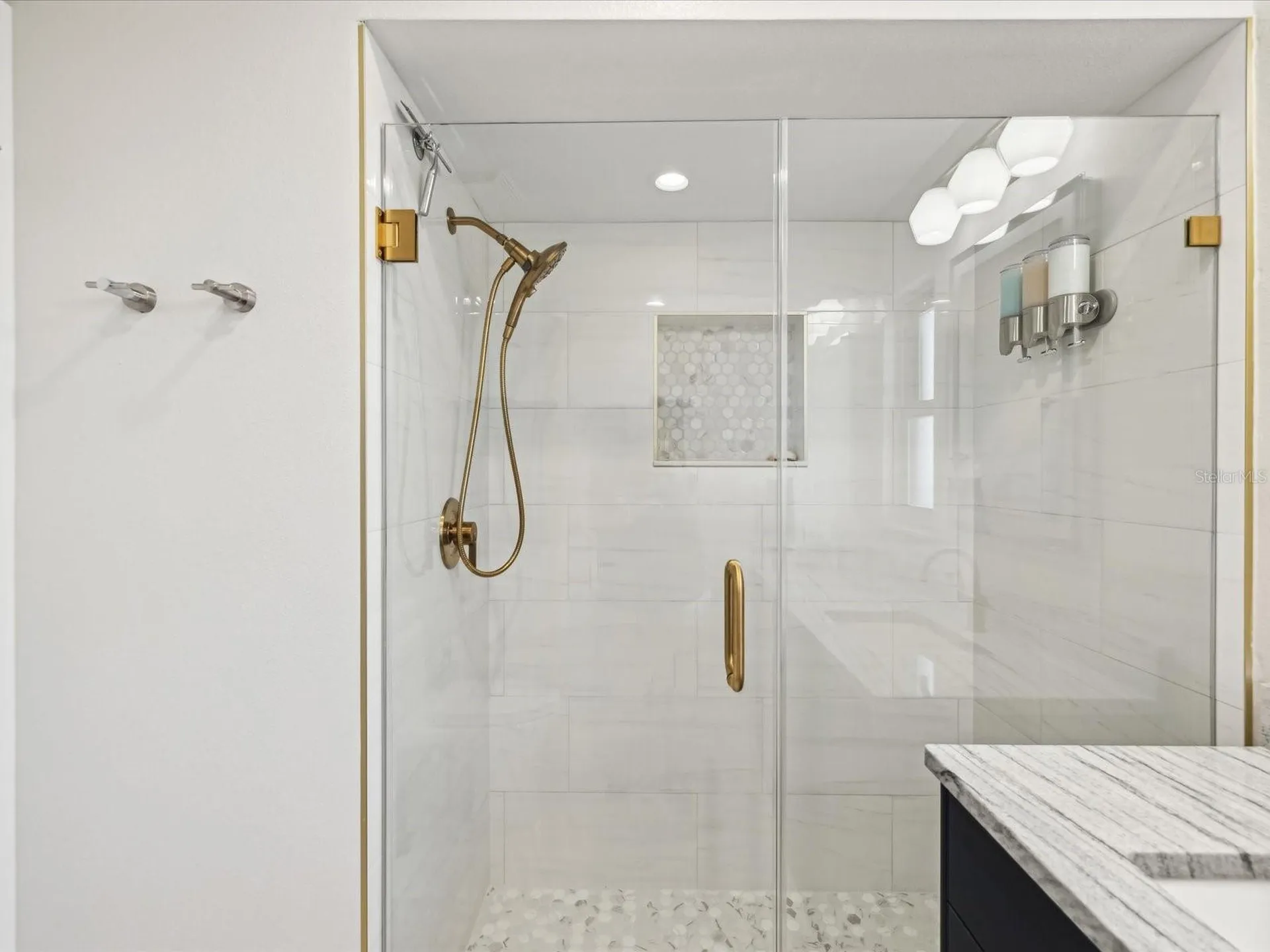 2044 Michigan Avenue NE St Petersburg FL 33703