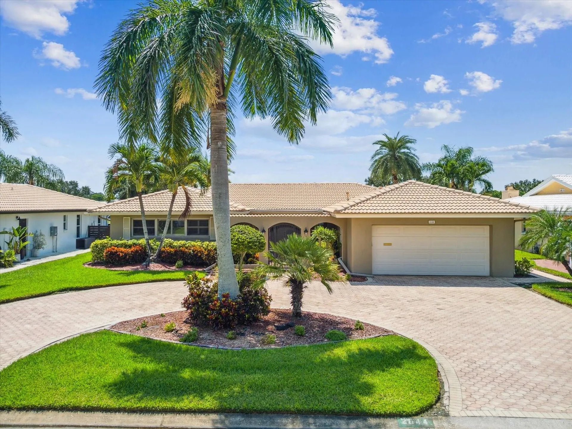 2044 Michigan Avenue NE St Petersburg FL 33703