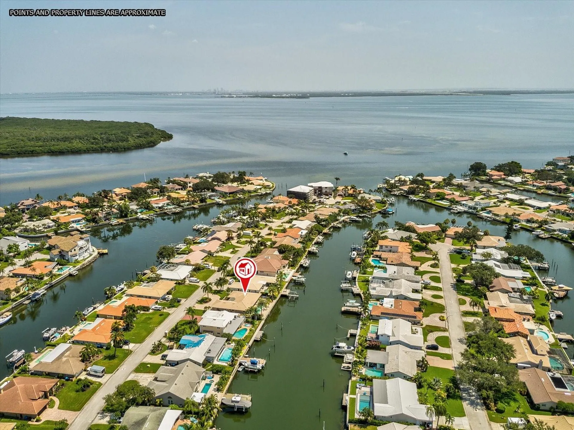 2044 Michigan Avenue NE St Petersburg FL 33703