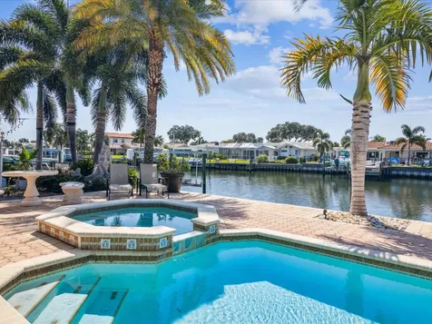 2044 Michigan Avenue NE St Petersburg FL 33703