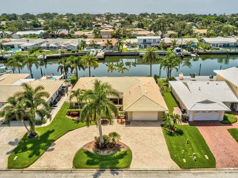 2044 Michigan Avenue NE St Petersburg FL 33703
