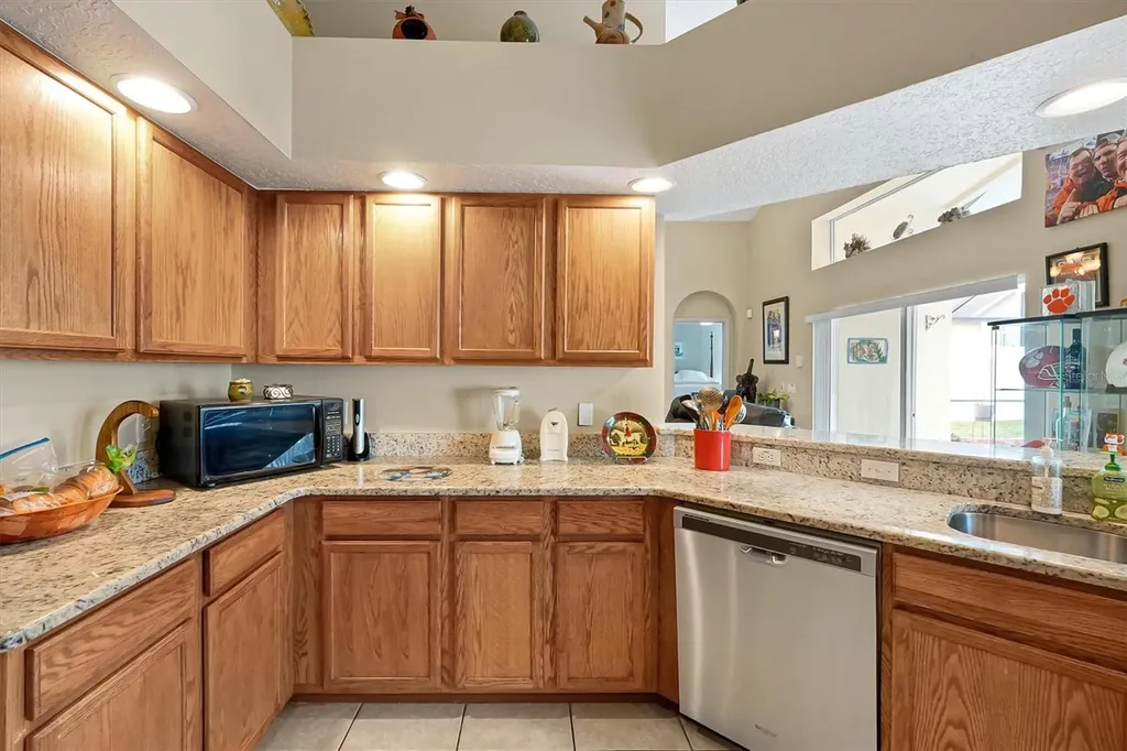 816 Knightsbridge Circle Davenport FL 33896