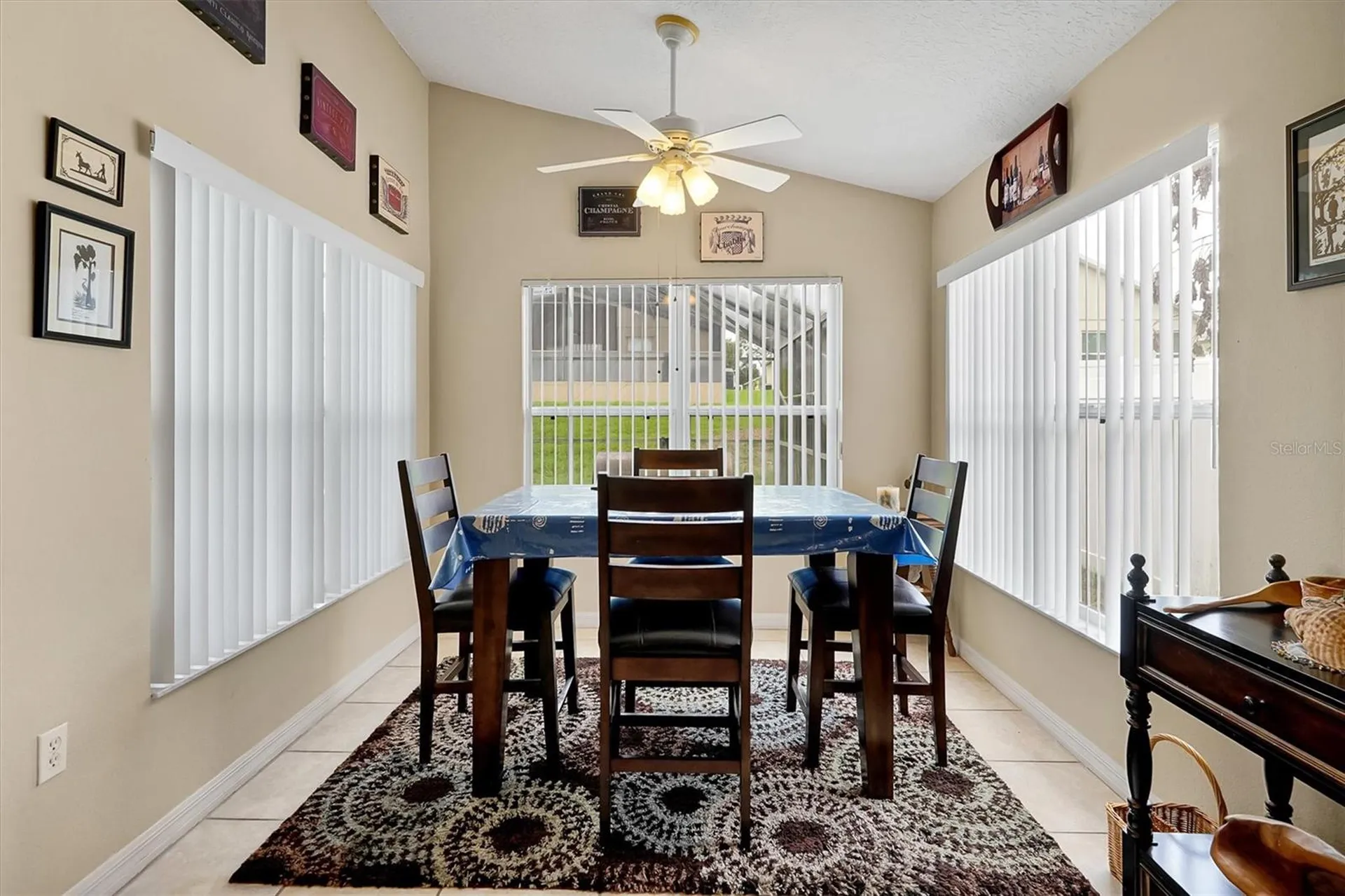 816 Knightsbridge Circle Davenport FL 33896
