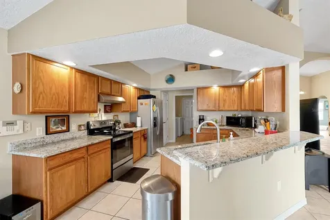 816 Knightsbridge Circle Davenport FL 33896