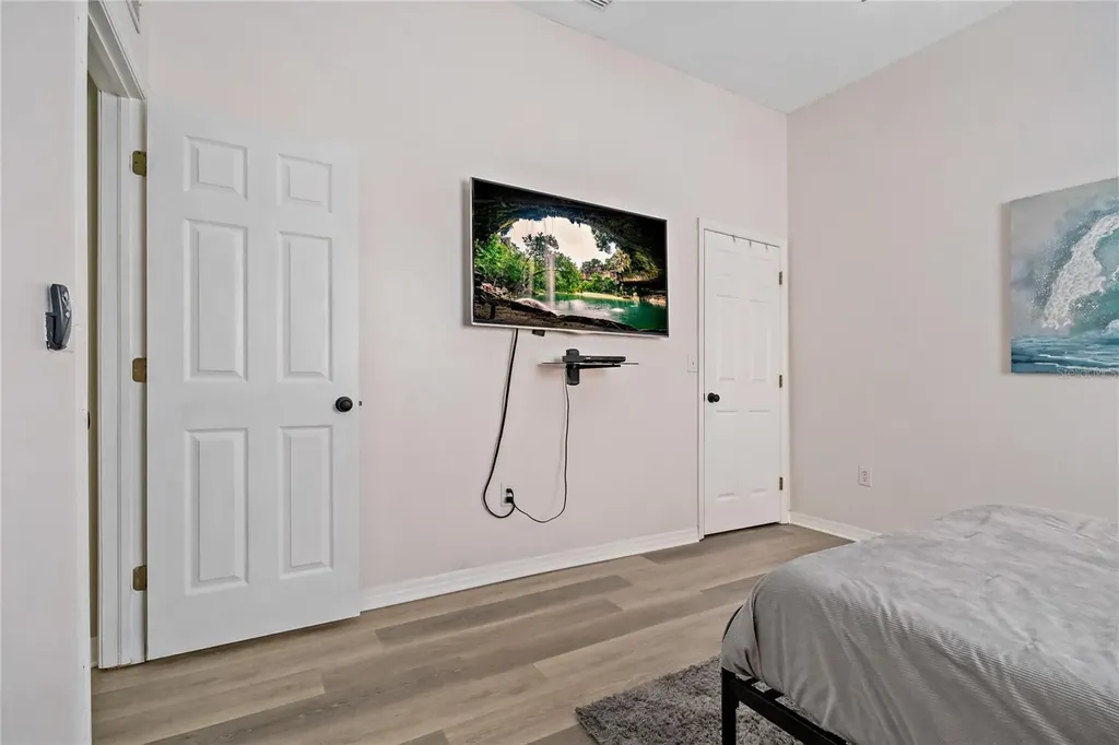 513 Meres Boulevard Tarpon Springs FL 34689