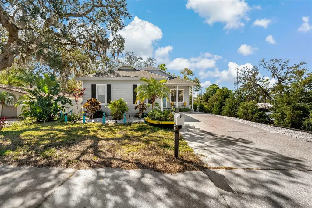 513 Meres Boulevard Tarpon Springs FL 34689