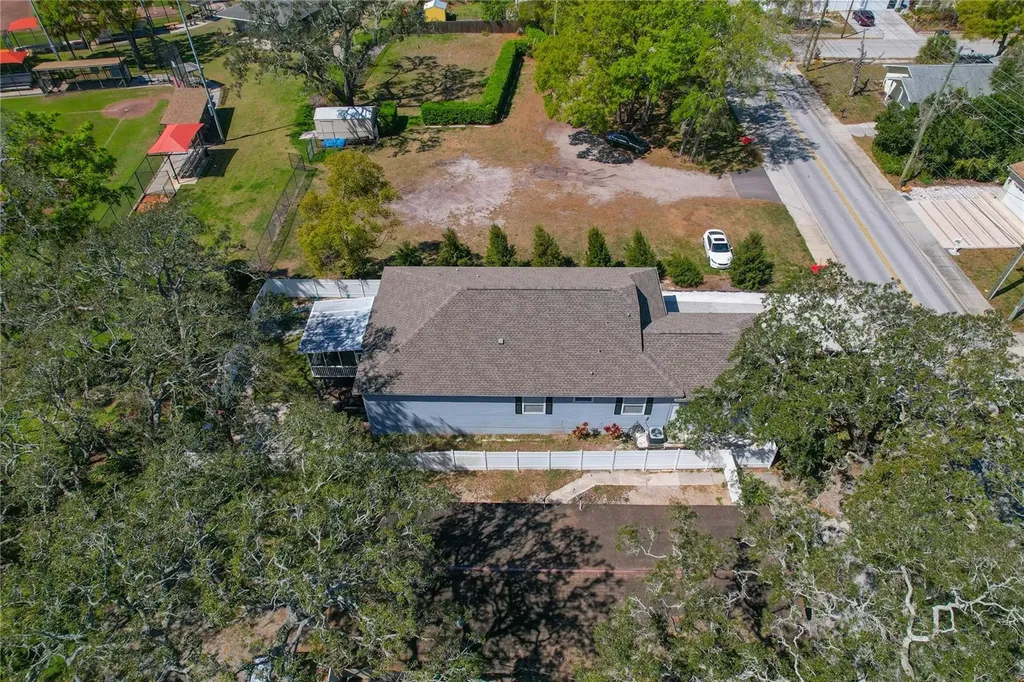 513 Meres Boulevard Tarpon Springs FL 34689