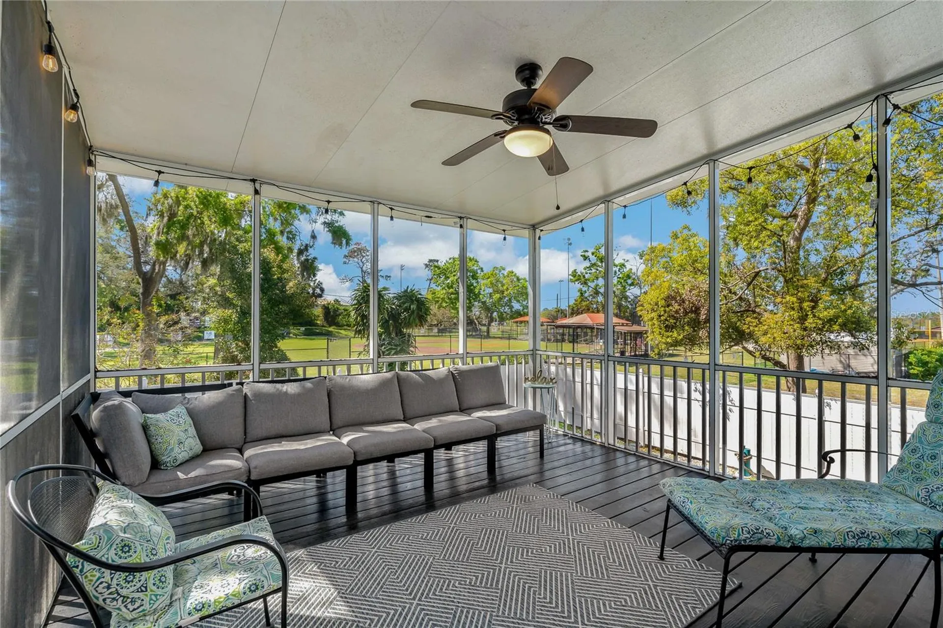 513 Meres Boulevard Tarpon Springs FL 34689