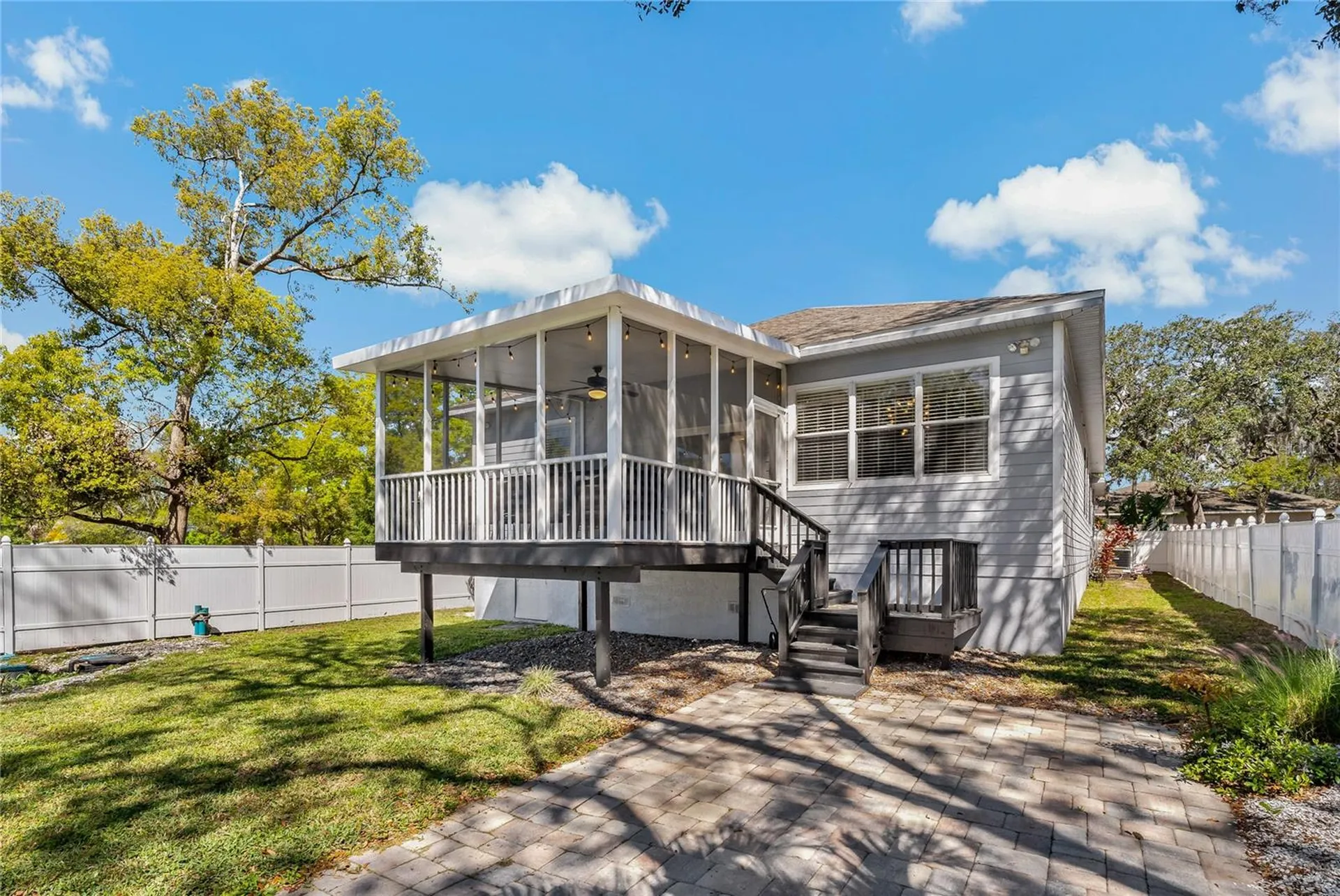 513 Meres Boulevard Tarpon Springs FL 34689